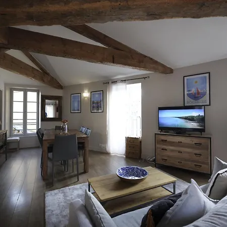 De Charme Au Marche Avec Parking Daire La Rochelle (Charente-Maritime)