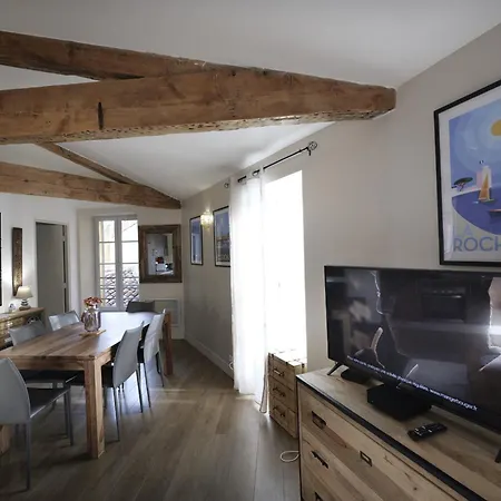 Le Petit Marche, Centre Ville, Lr128 *